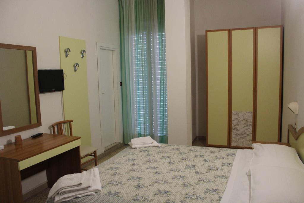 Hotel Santini Rimini Buitenkant foto